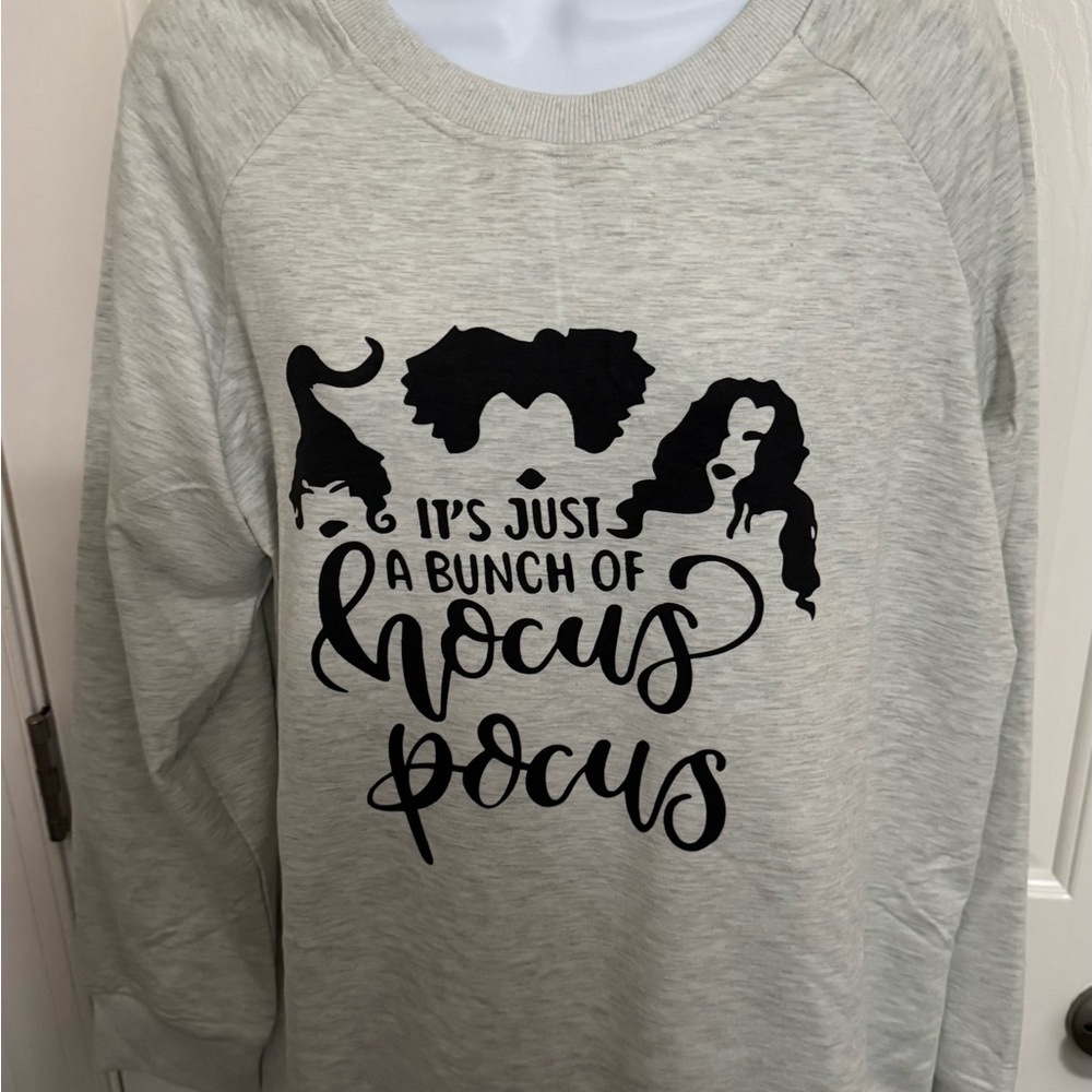 Hocus Pocus Graphic Sweatshirt